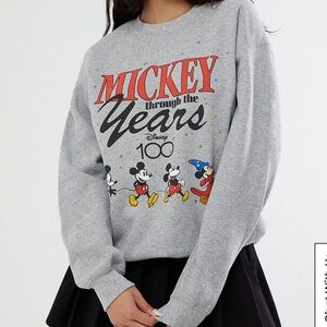 Junk Food Clothing Disney Mickey crewneck sweatshirt